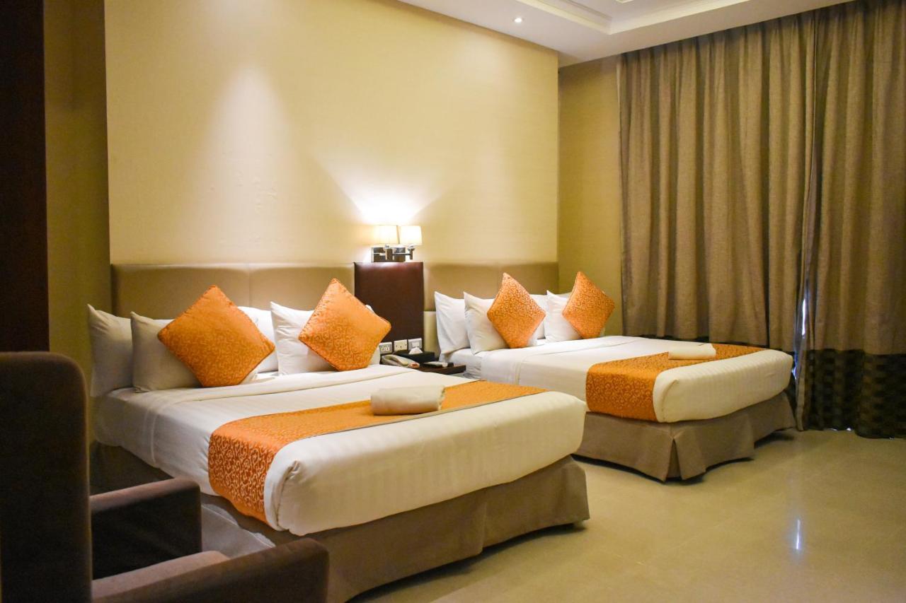 MG Grand Hotel Olongapo Exterior foto